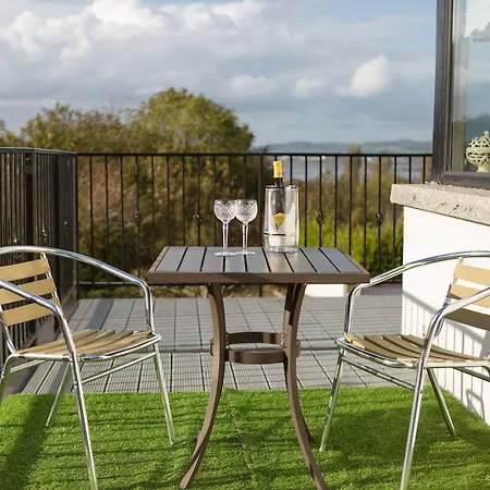 Dun Ard לינה וארוחת בוקר 5*