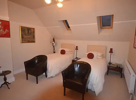 Dun Ard לינה וארוחת בוקר דנגרבן